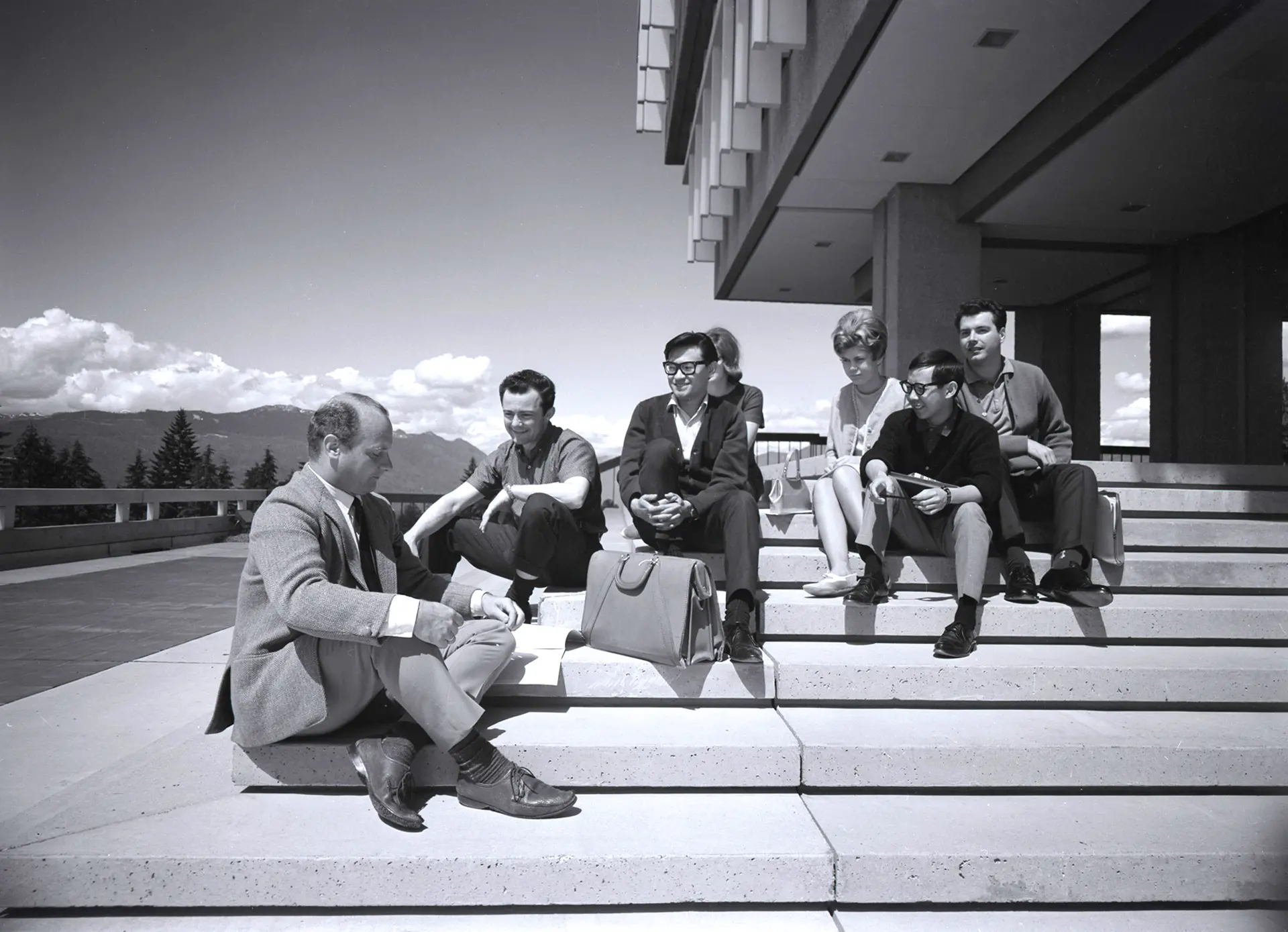 Edward Gibson and students at SFU